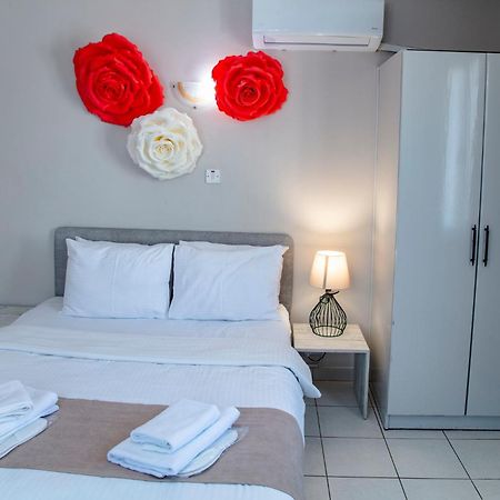 Homelike Guest House Kyrenia  Esterno foto